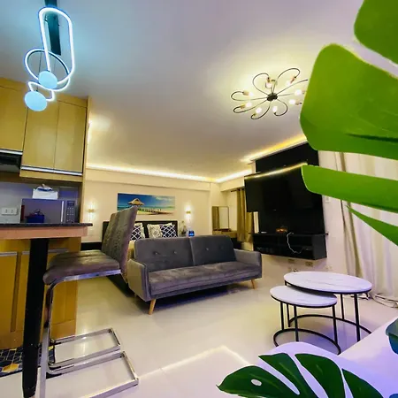 Cozy Studio Near Airport