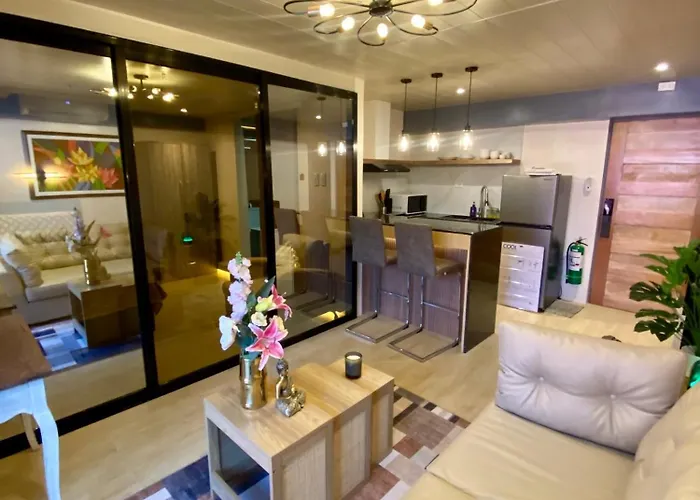 Cozy Near Airport 3*